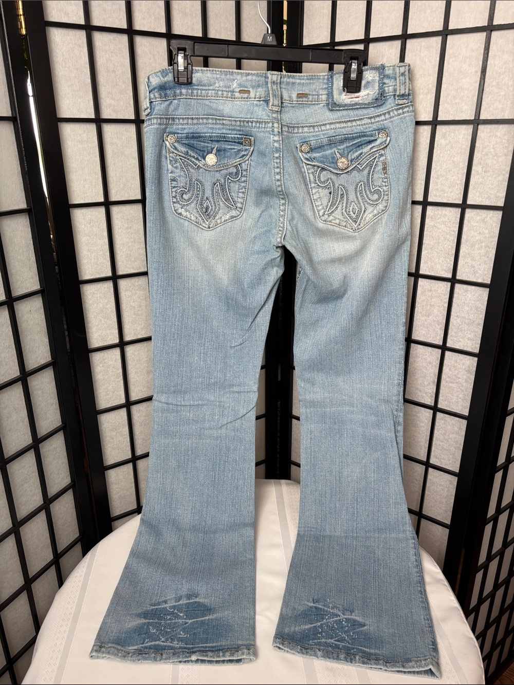 MEK Light Wash Embroidered Back-Pocket Women's Jeans - Light Blue - Size 30x34